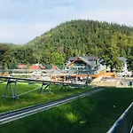 Pod Skocznia * קרפאז'